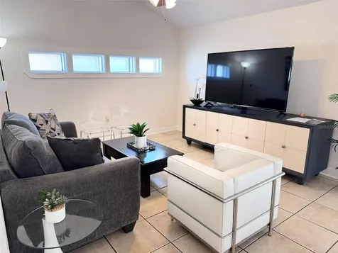 5810 N Suwanee Avenue Tampa FL 33604
