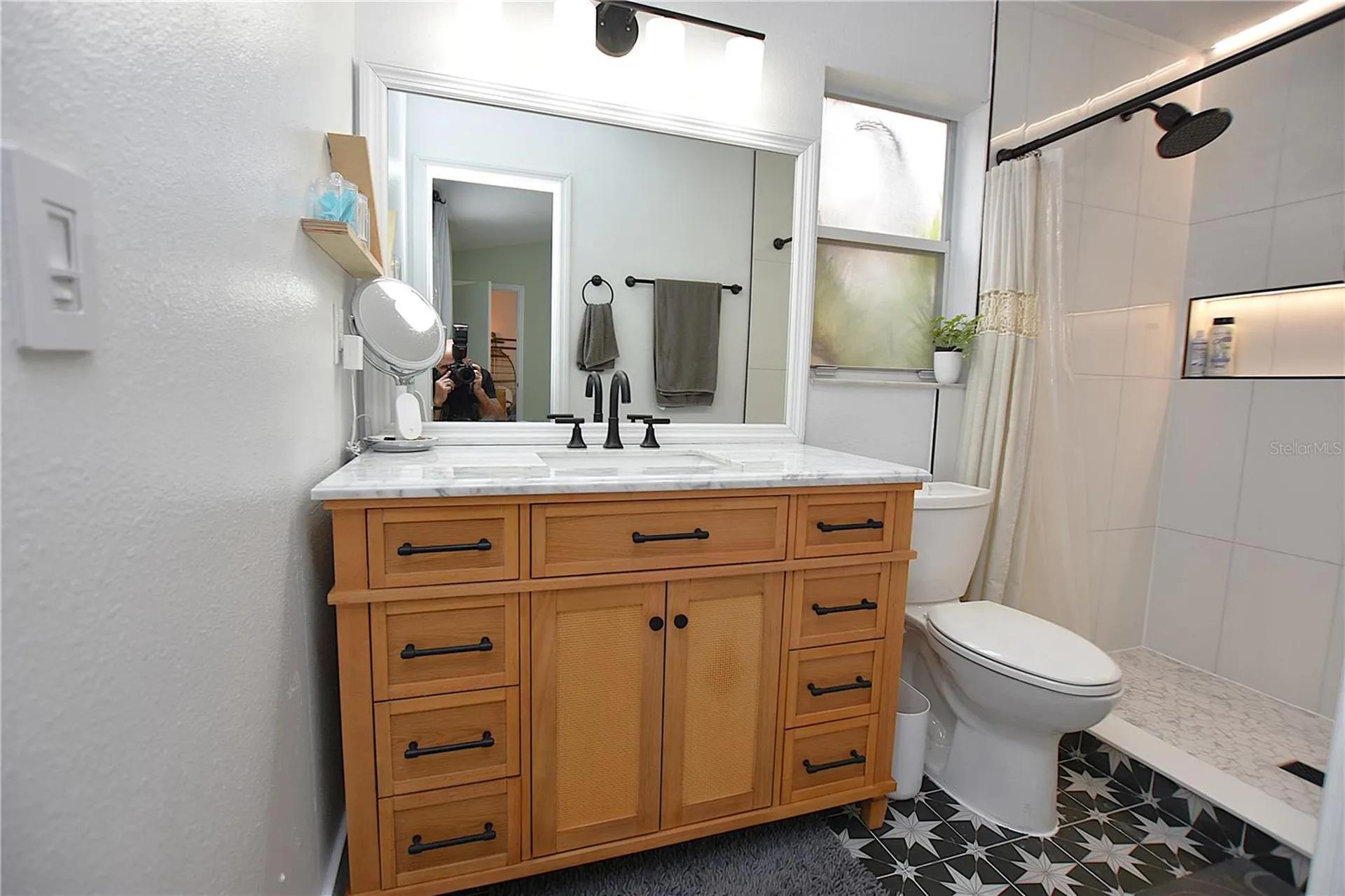 2022 Hatteras Point Lakeland FL 33813