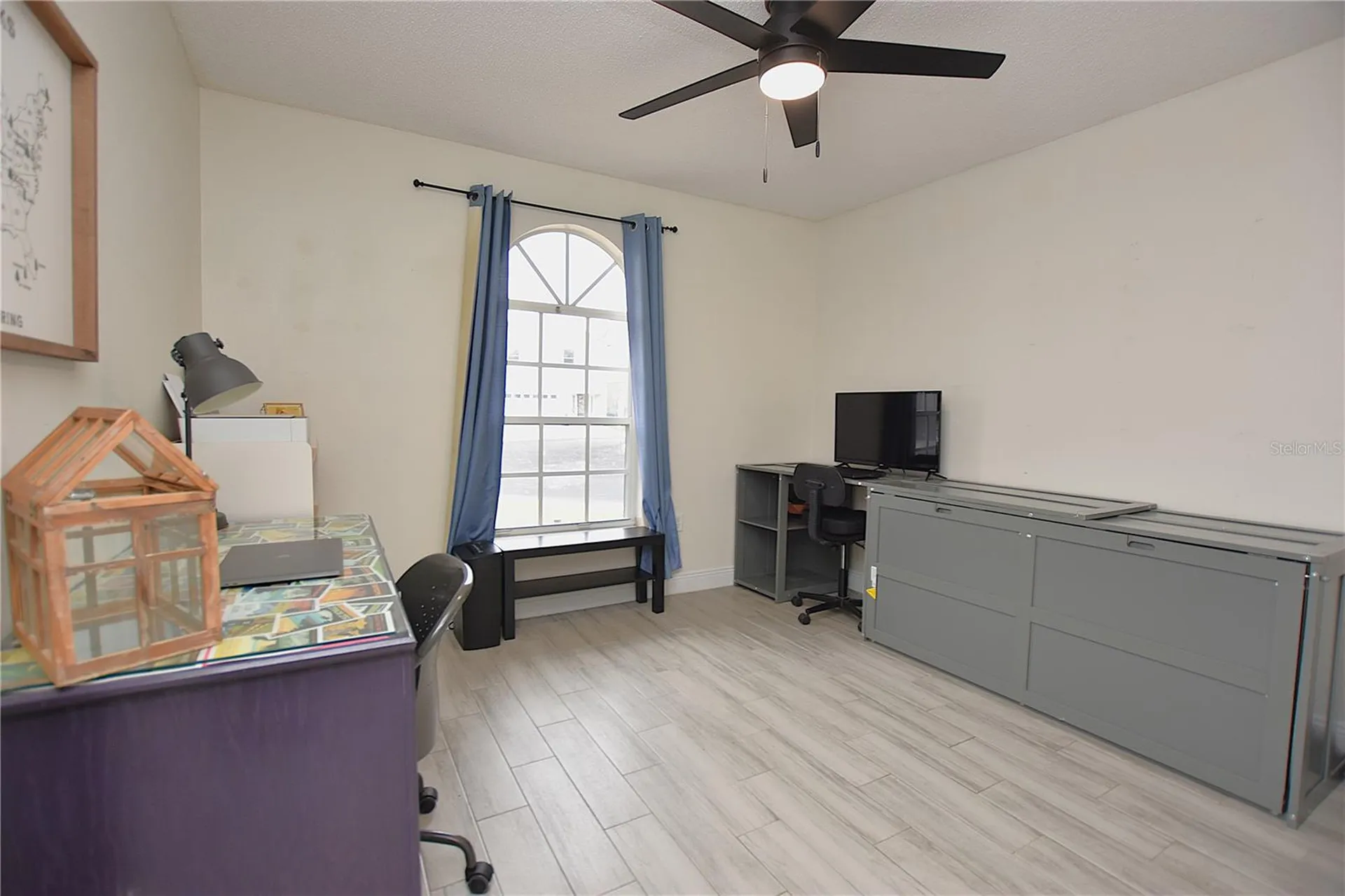 2022 Hatteras Point Lakeland FL 33813