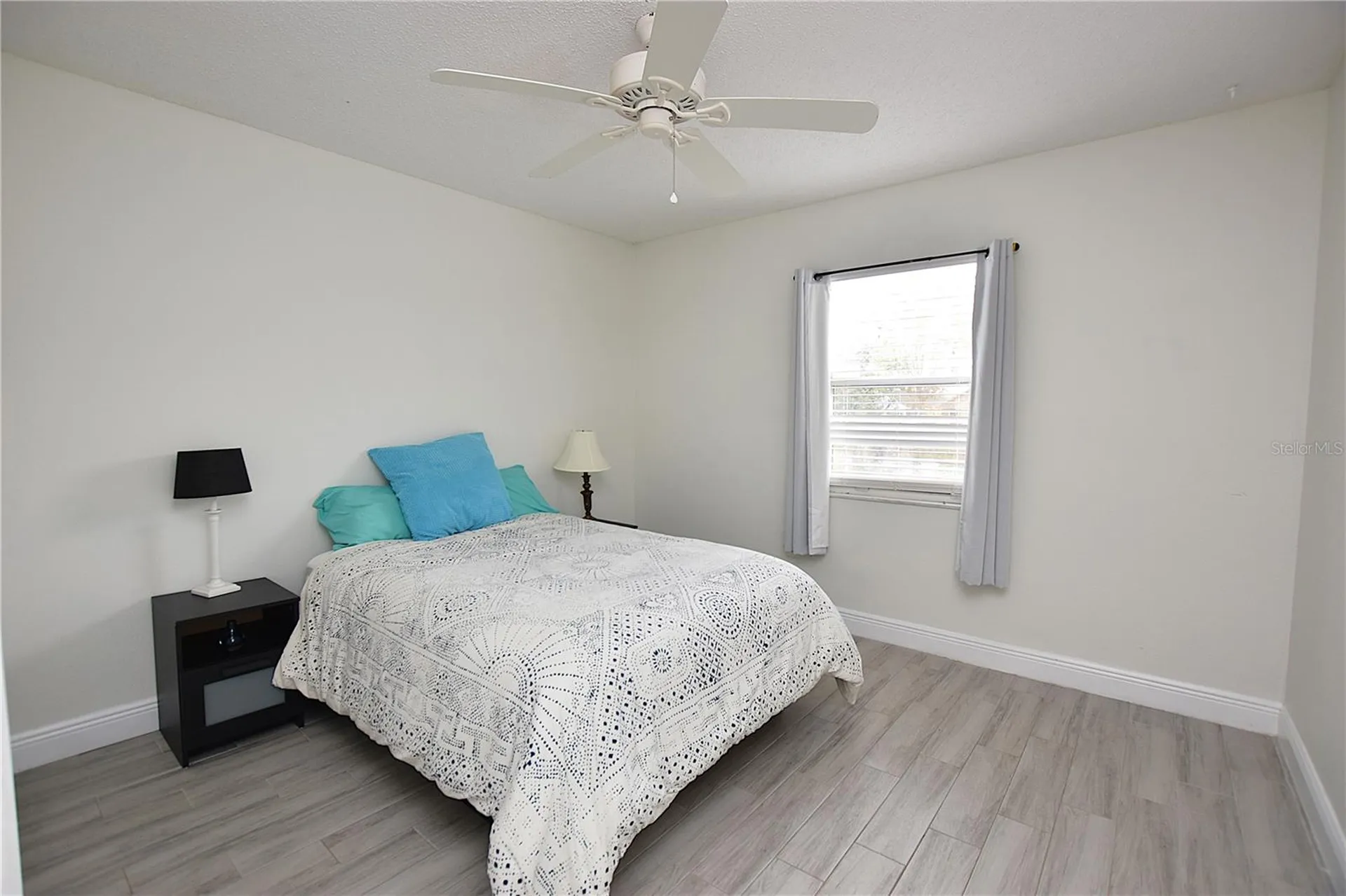 2022 Hatteras Point Lakeland FL 33813