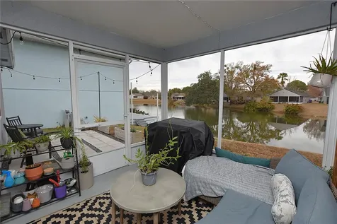 2022 Hatteras Point Lakeland FL 33813