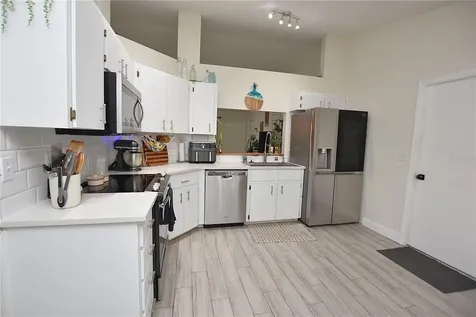 2022 Hatteras Point Lakeland FL 33813