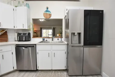 2022 Hatteras Point Lakeland FL 33813