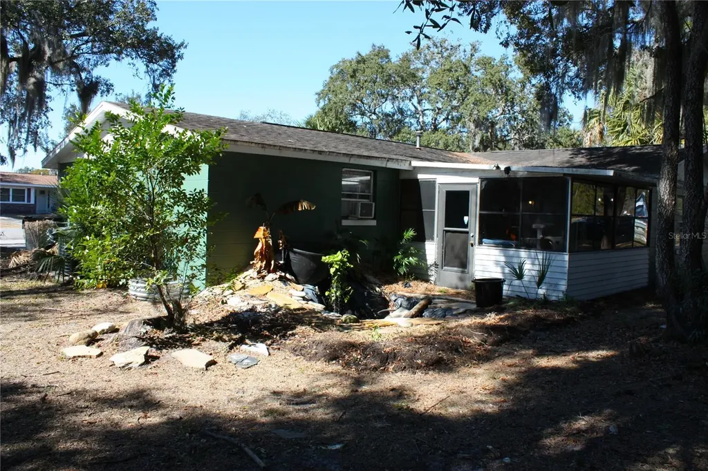 2071 Canal Road Deltona FL 32738