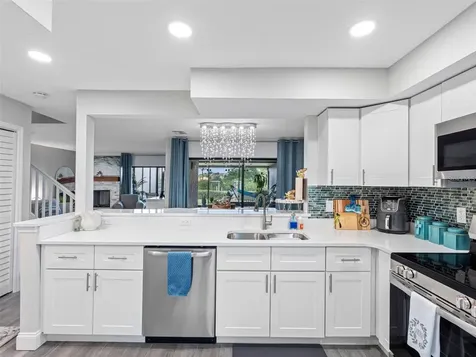 4306 Sunray Court Tampa FL 33615