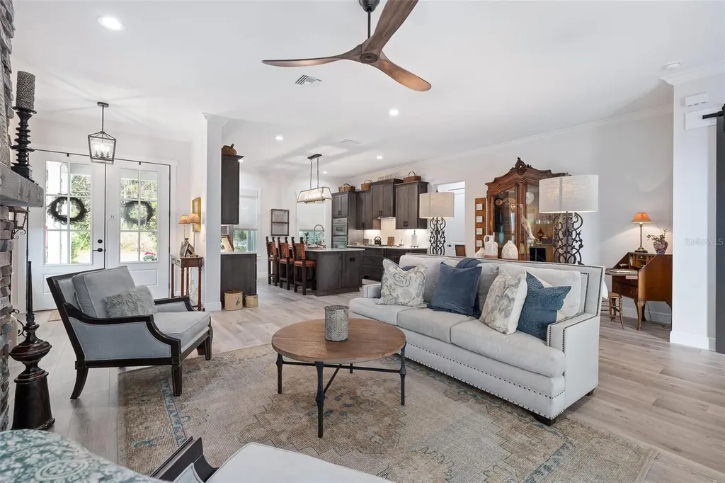 622 W 11th Avenue Mount Dora FL 32757