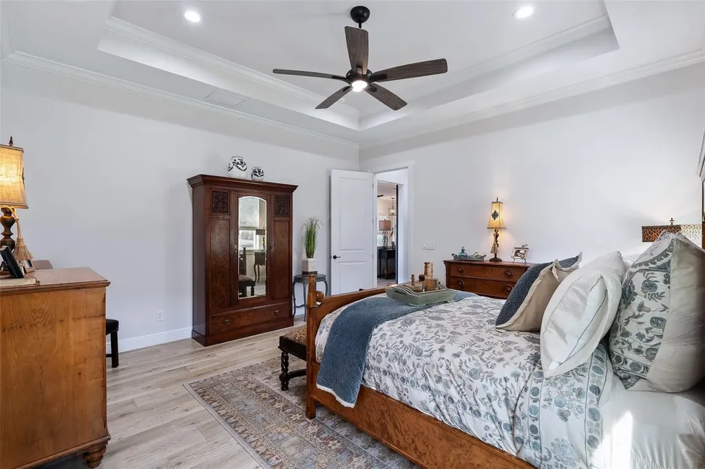 622 W 11th Avenue Mount Dora FL 32757