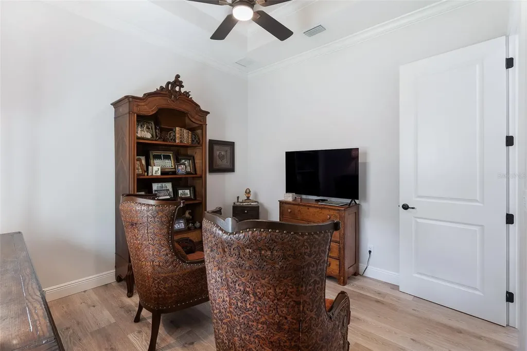 622 W 11th Avenue Mount Dora FL 32757
