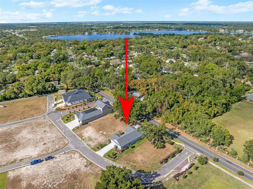 622 W 11th Avenue Mount Dora FL 32757