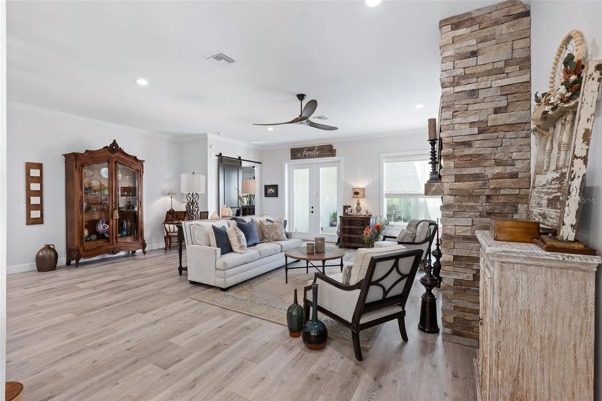 622 W 11th Avenue Mount Dora FL 32757