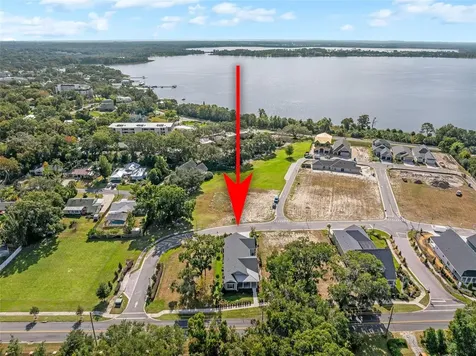 622 W 11th Avenue Mount Dora FL 32757