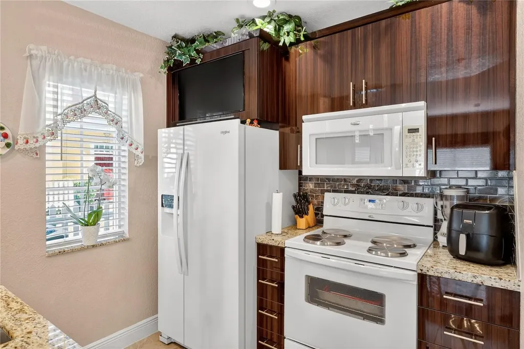 2605 Gala Rd S. Kissimmee FL 34746