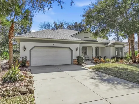 9 Sweetwater Court Palm Coast FL 32137