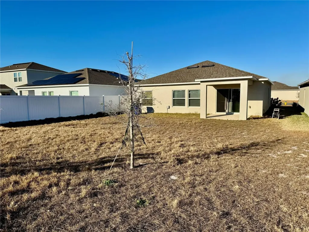 993 Calico Pointe Circle Groveland FL 34736