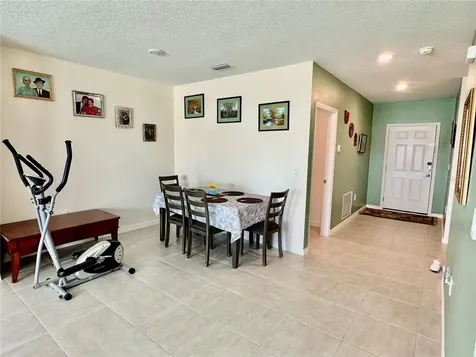 993 Calico Pointe Circle Groveland FL 34736