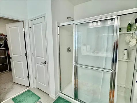 993 Calico Pointe Circle Groveland FL 34736