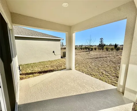 993 Calico Pointe Circle Groveland FL 34736