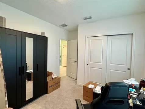 993 Calico Pointe Circle Groveland FL 34736