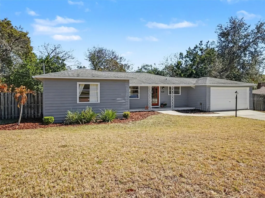 1630 Crestview Drive Mount Dora FL 32757