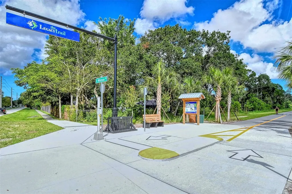 7944 Bergamo Avenue Sarasota FL 34238
