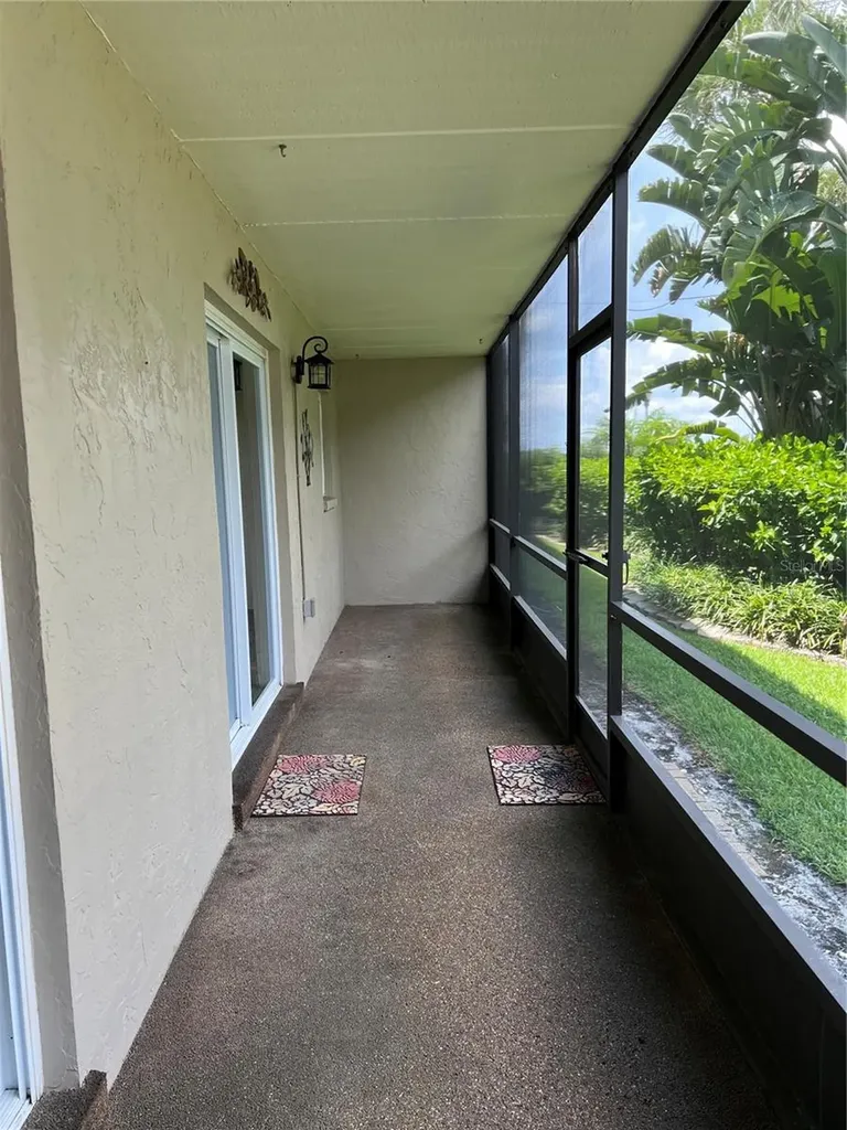 8825 Bay Pointe Drive Tampa FL 33615