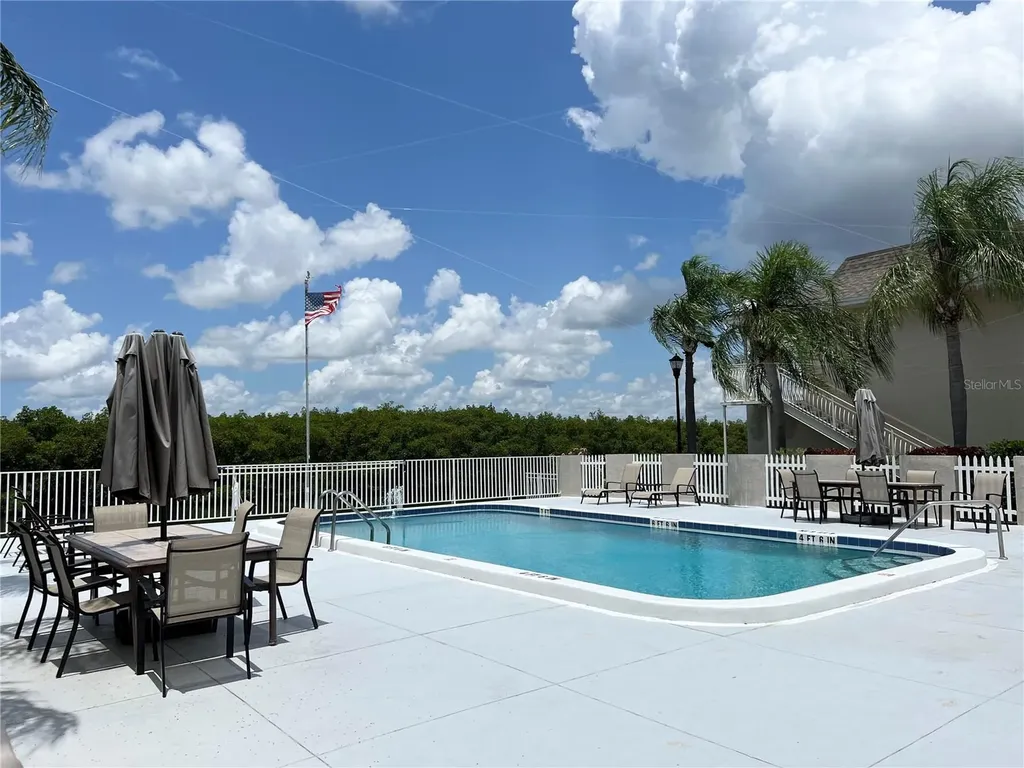 8825 Bay Pointe Drive Tampa FL 33615