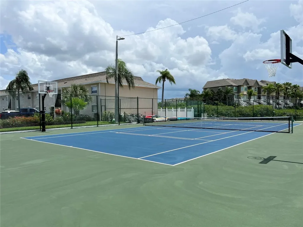 8825 Bay Pointe Drive Tampa FL 33615