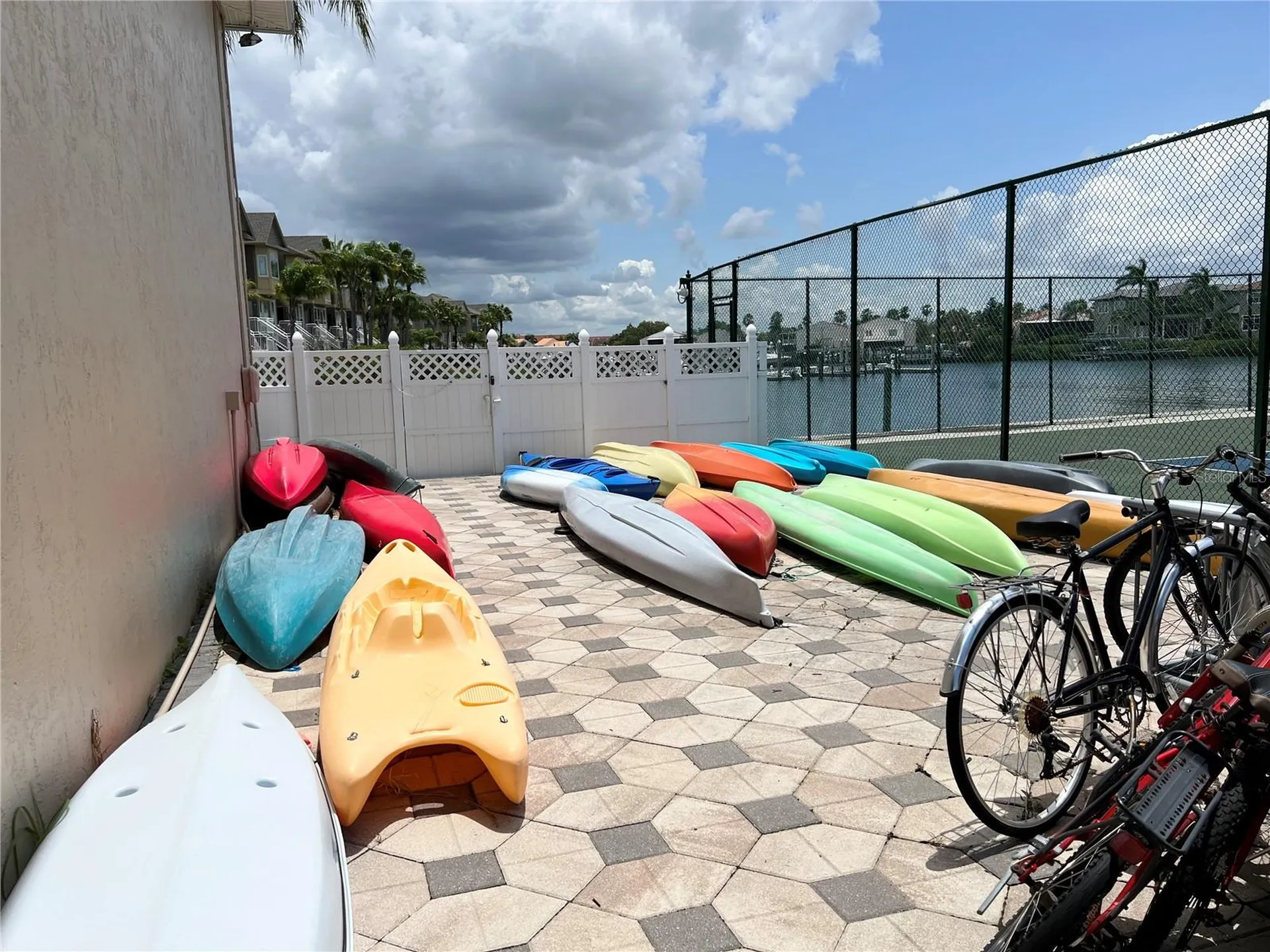 8825 Bay Pointe Drive Tampa FL 33615