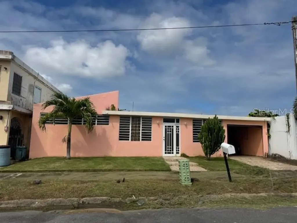 55 Villa Carolina Carolina PR 00985