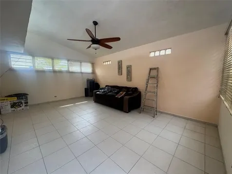 55 Villa Carolina Carolina PR 00985