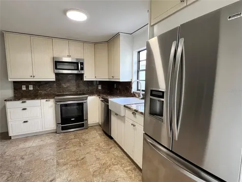 18714 Wimbledon Circle Lutz FL 33558