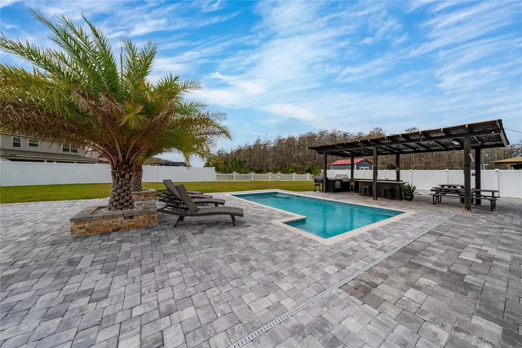 2424 Varenna Loop Kissimmee FL 34741