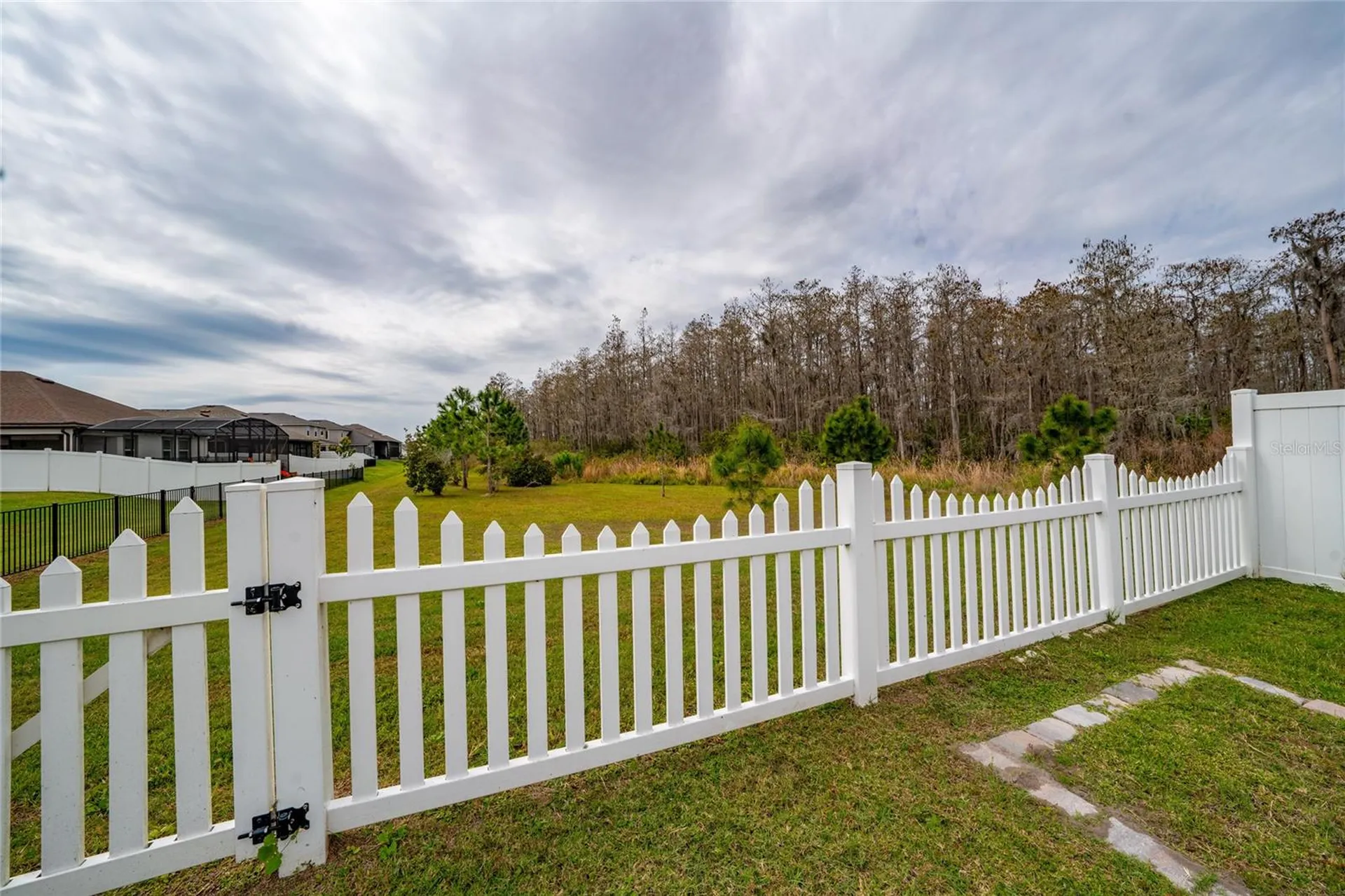 2424 Varenna Loop Kissimmee FL 34741
