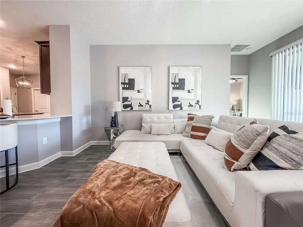 2537 Camden Park Circle Davenport FL 33837