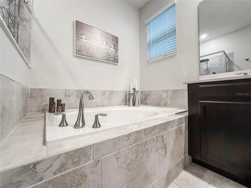 2537 Camden Park Circle Davenport FL 33837