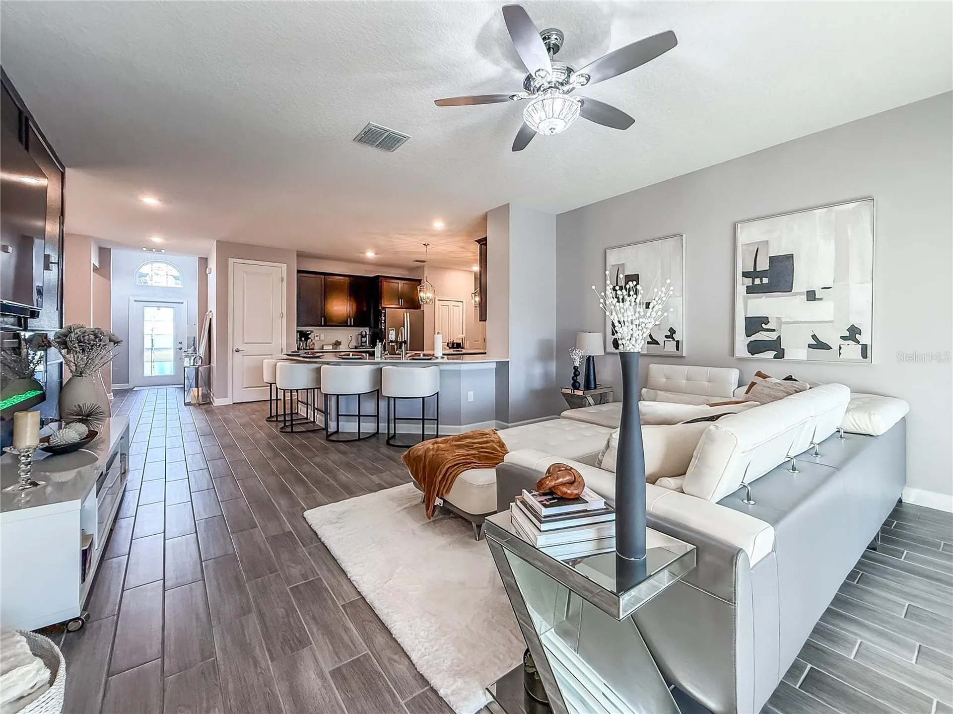 2537 Camden Park Circle Davenport FL 33837