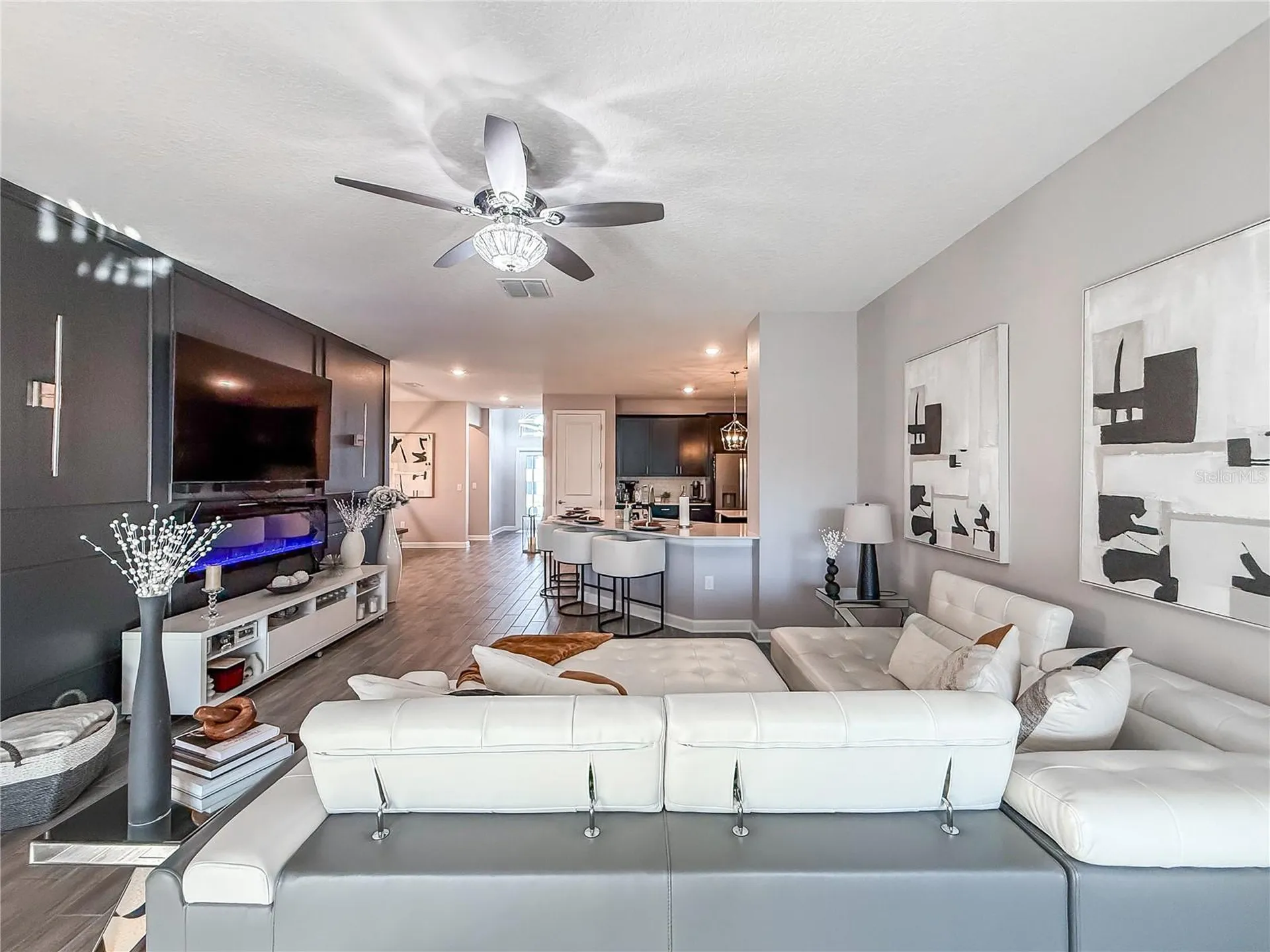 2537 Camden Park Circle Davenport FL 33837