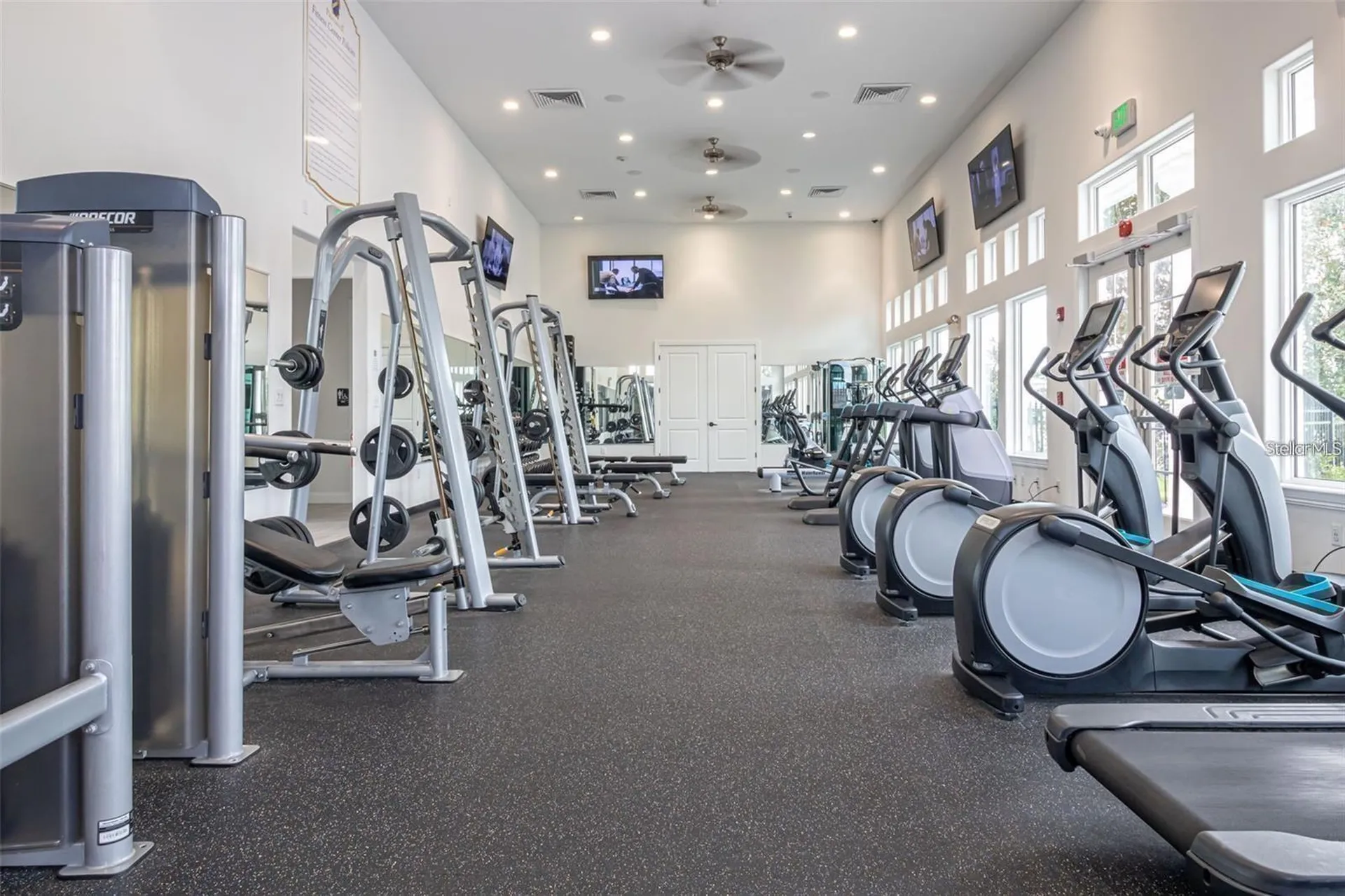 2537 Camden Park Circle Davenport FL 33837