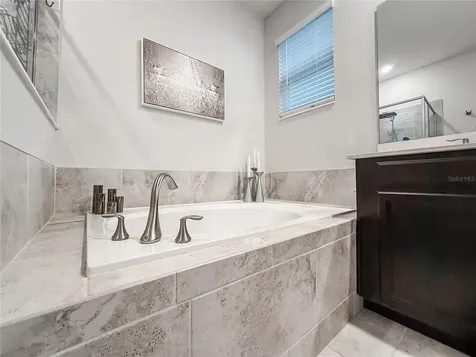 2537 Camden Park Circle Davenport FL 33837