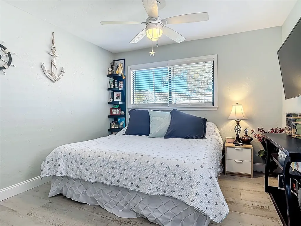 829 E 9th Avenue New Smyrna Beach FL 32169