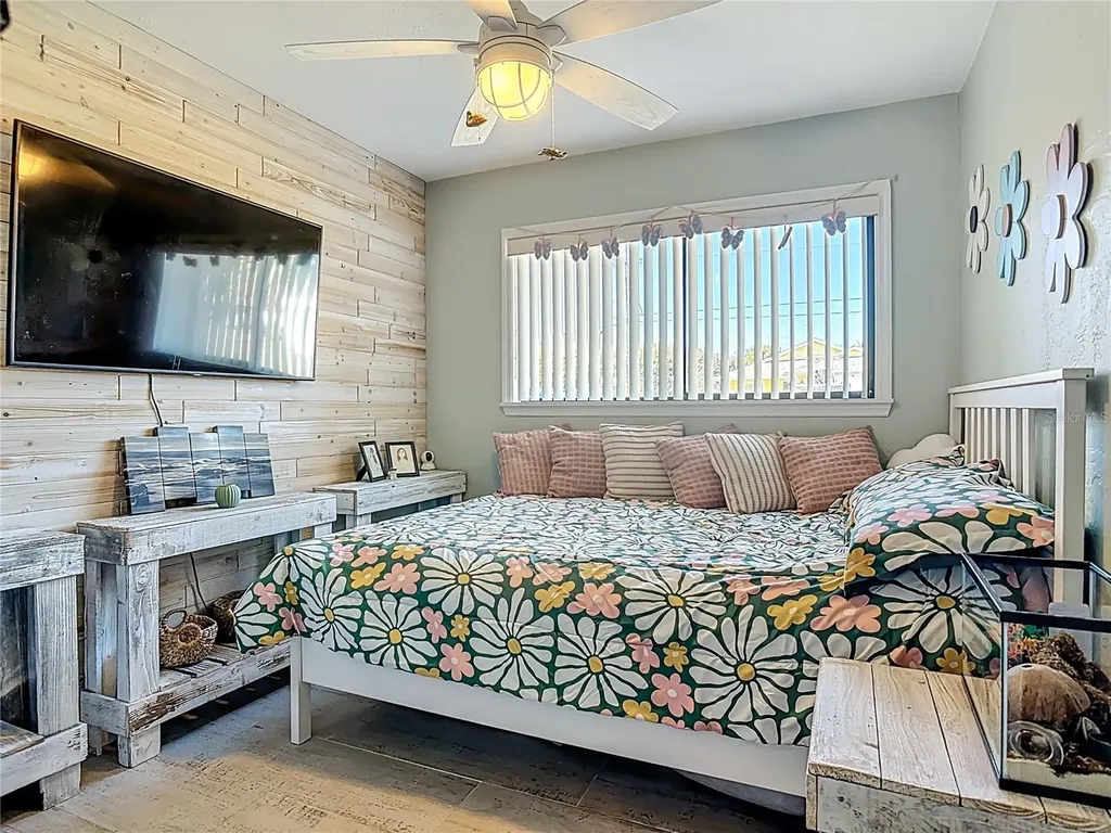 829 E 9th Avenue New Smyrna Beach FL 32169