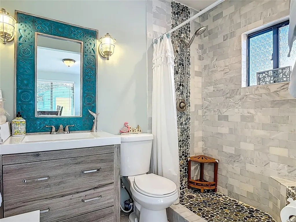 829 E 9th Avenue New Smyrna Beach FL 32169