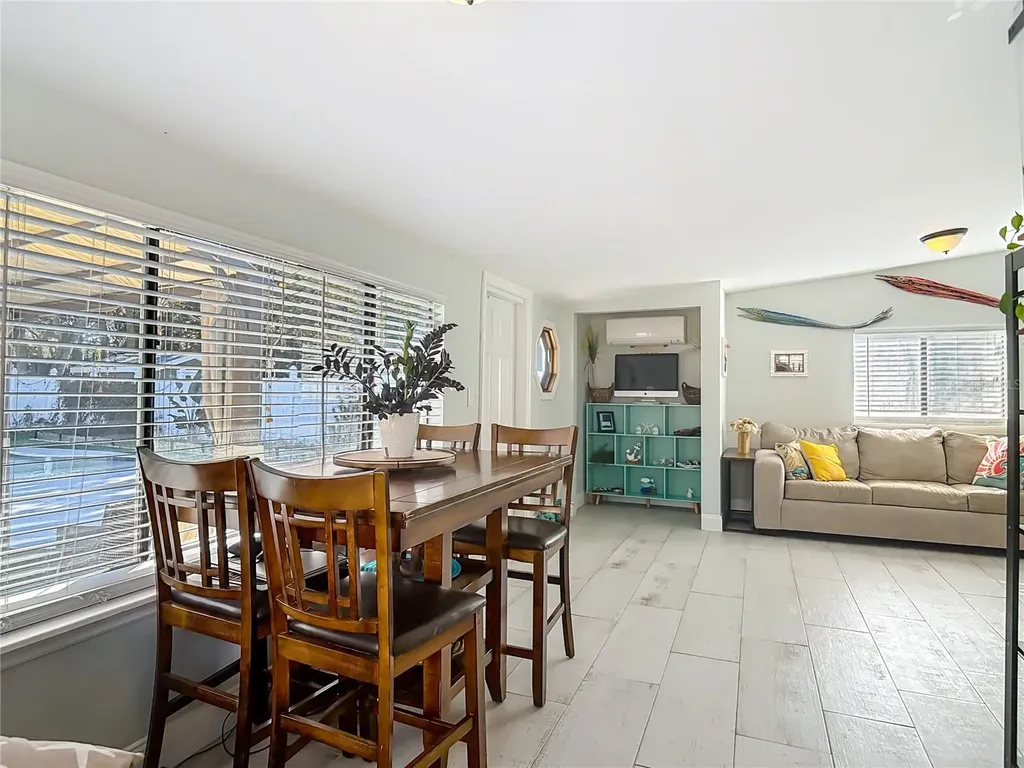829 E 9th Avenue New Smyrna Beach FL 32169