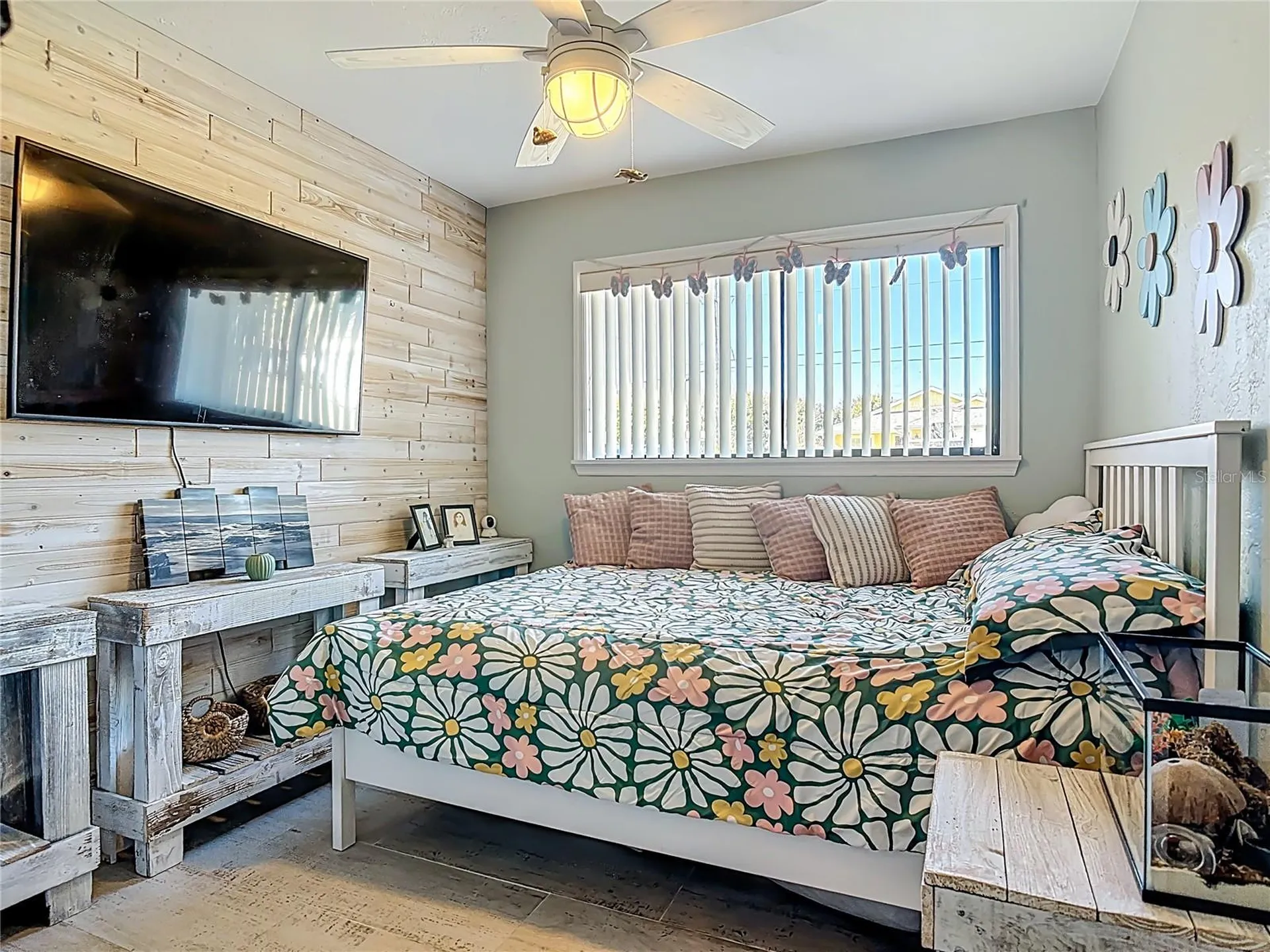829 E 9th Avenue New Smyrna Beach FL 32169