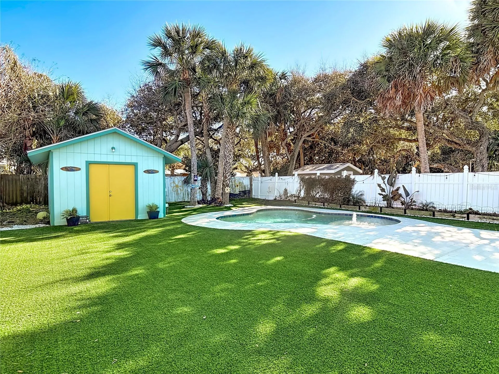 829 E 9th Avenue New Smyrna Beach FL 32169