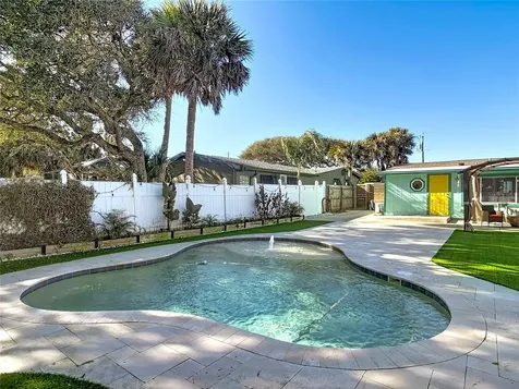 829 E 9th Avenue New Smyrna Beach FL 32169