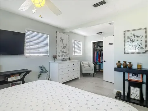 829 E 9th Avenue New Smyrna Beach FL 32169