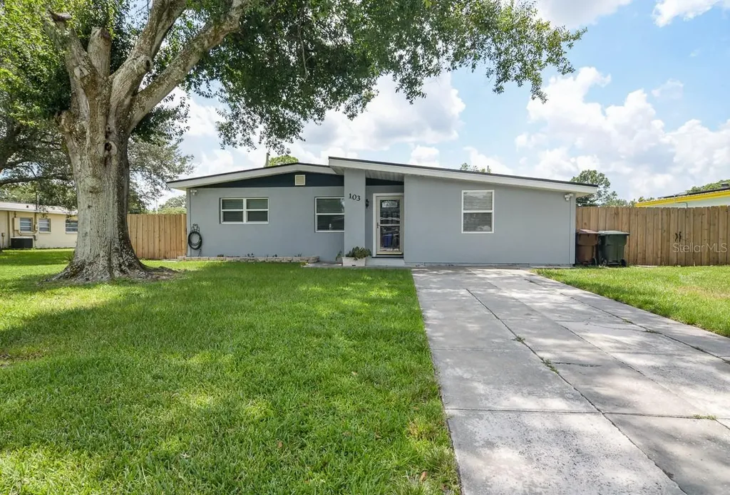 103 Dellwood Drive Kissimmee FL 34744