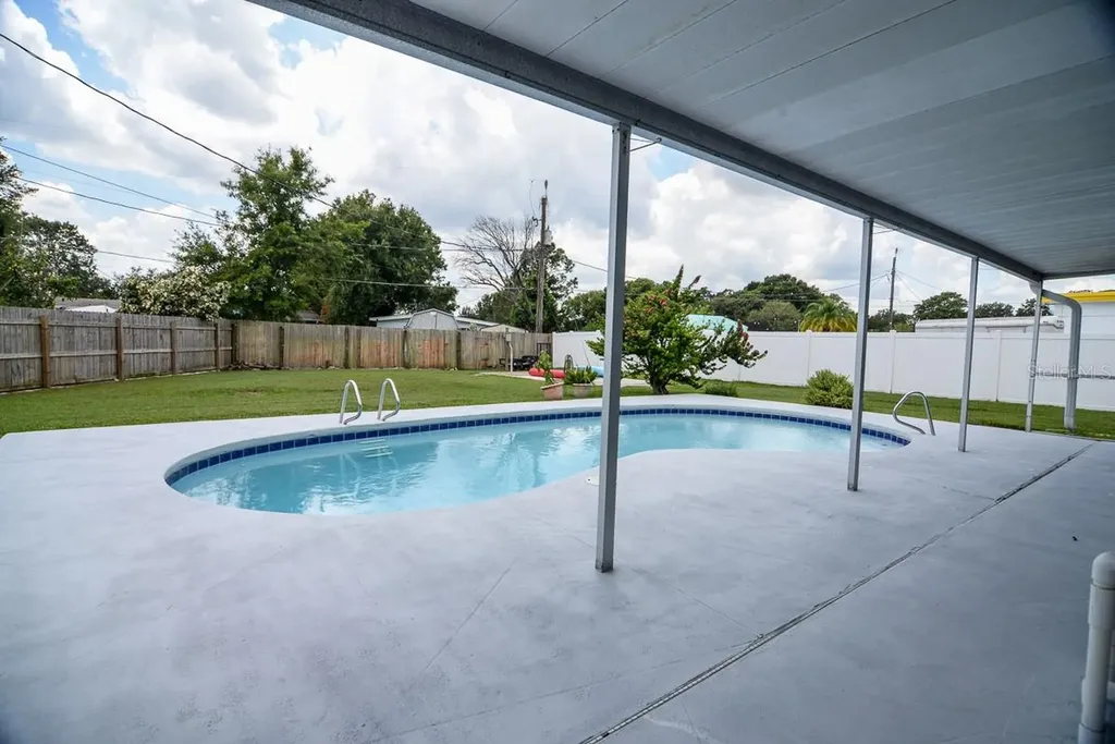 103 Dellwood Drive Kissimmee FL 34744