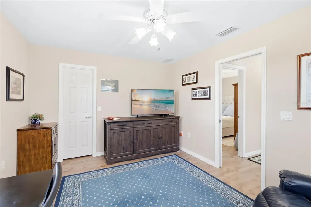373 Roseling Circle Venice FL 34293
